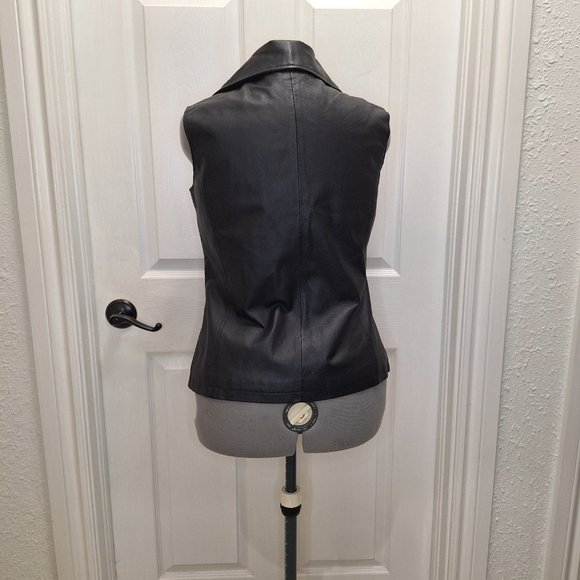 Reflections by Spiegel Vest - Picture 7 of 12